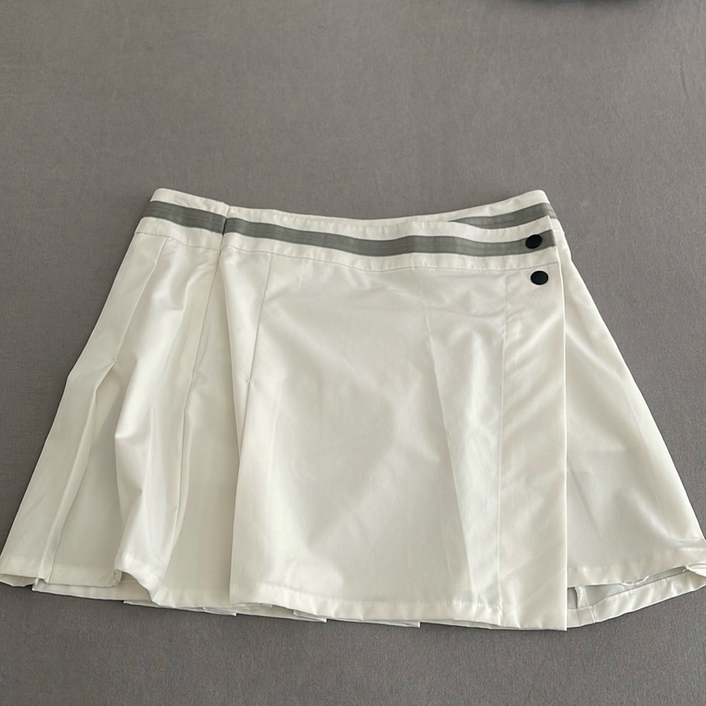 Oakley Women’s Tennis/Golf skirt, 4